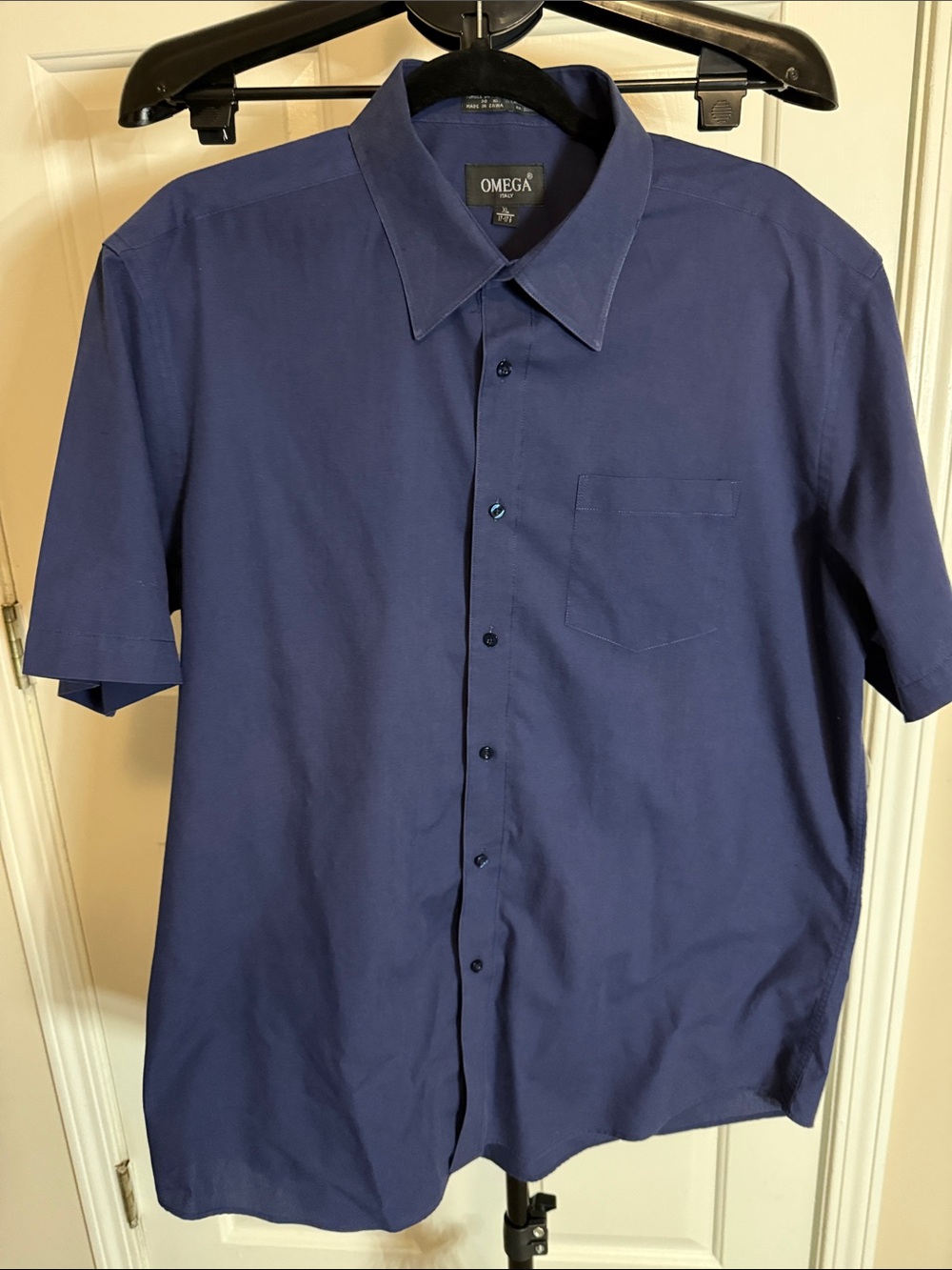 Omega Men's Short-Sleeve Button-Down Shirt in Navy Blue